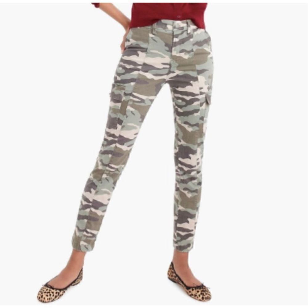 J. Crew Vintage Straight Cargo Pants in Camo Print High Rise Women’s Size 24 - Picture 2 of 15